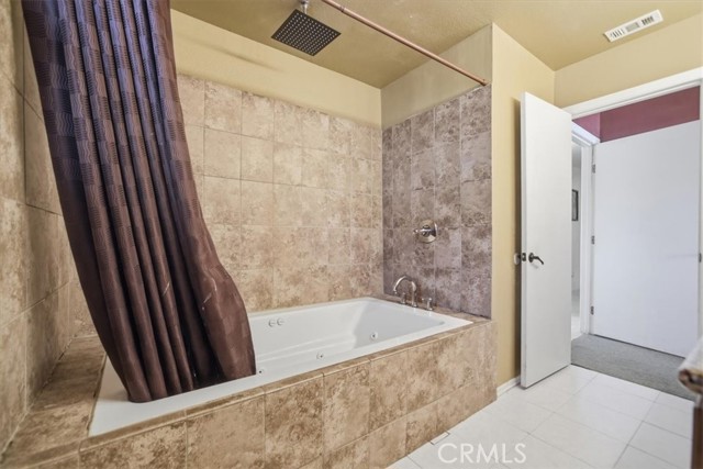 15235 Newmont, Lancaster CA: https://media.crmls.org/medias/f5fd80cc-9cf8-4cf4-9c6d-91af0f910299.jpg