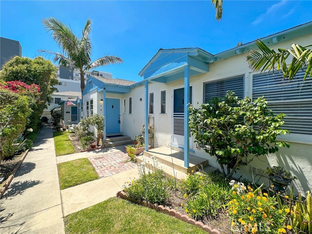 917 Catalina Avenue, Redondo Beach, California 90277, ,Residential Income,Sold,Catalina,SB24066377