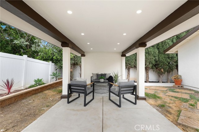 17822 Aberdeen Lane, Villa Park CA: https://media.crmls.org/medias/f5ff7e22-c838-485d-85c4-217c9099e388.jpg