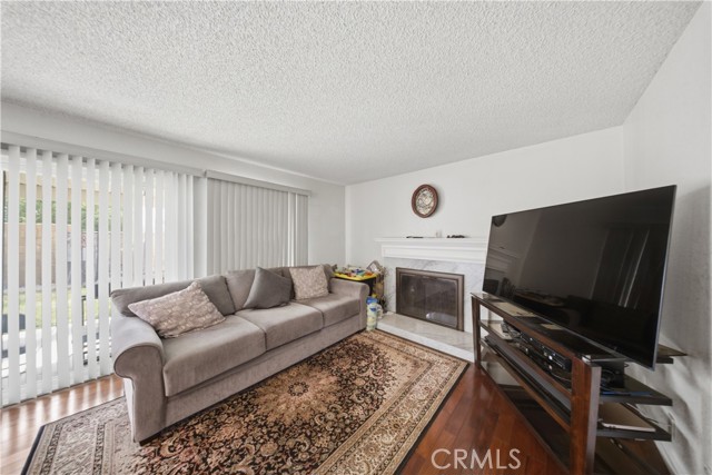 Detail Gallery Image 12 of 32 For 1149 N Birch, Rialto,  CA 92376 - 3 Beds | 2/1 Baths