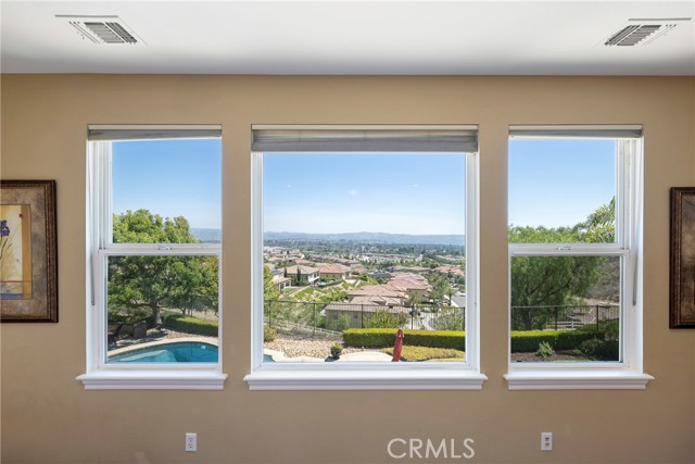3836 Jutland Lane, Yorba Linda CA: https://media.crmls.org/medias/f600ddc7-563b-4db5-a68a-1f68ffed728d.jpg