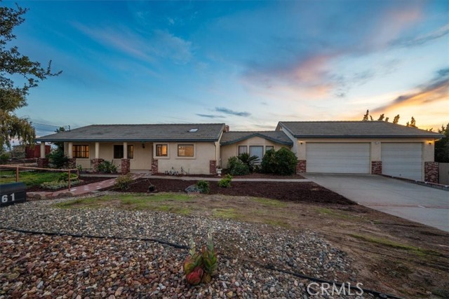 1561 Cielo Lane, Nipomo CA: https://media.crmls.org/medias/f602335f-1073-48e6-88ae-fb002fb9d181.jpg