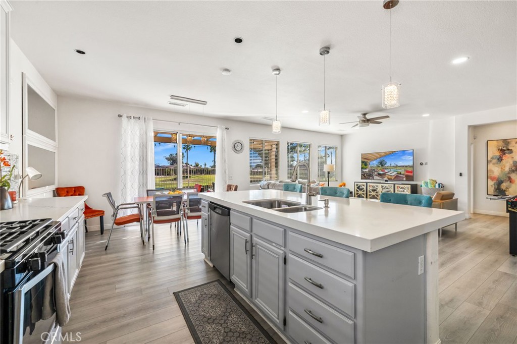 MLS #OC25249506 image #19