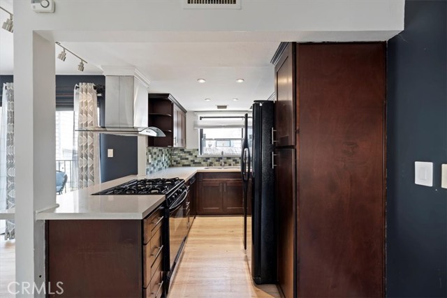 Detail Gallery Image 7 of 22 For 340 E Washington Bld #3,  Pasadena,  CA 91104 - 2 Beds | 2 Baths