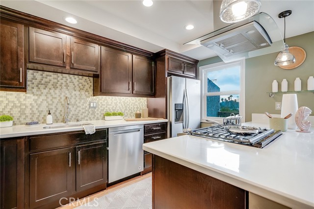 609 Meyer Lane, Redondo Beach, California 90278, 2 Bedrooms Bedrooms, ,1 BathroomBathrooms,Residential,Sold,Meyer,SB21203069