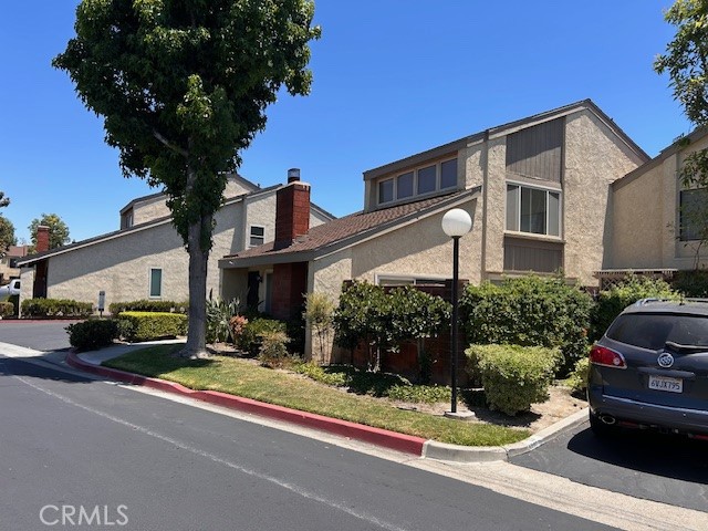 Detail Gallery Image 2 of 21 For 950 W Lamark Ln, Anaheim,  CA 92802 - 3 Beds | 2/1 Baths
