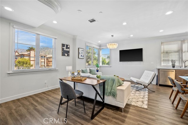 Detail Gallery Image 9 of 31 For 22 E Colorado Bld a,  Arcadia,  CA 91006 - 3 Beds | 3 Baths