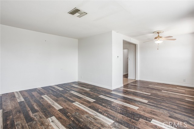 Detail Gallery Image 11 of 54 For 240 E 52nd St, San Bernardino,  CA 92404 - 4 Beds | 2/1 Baths