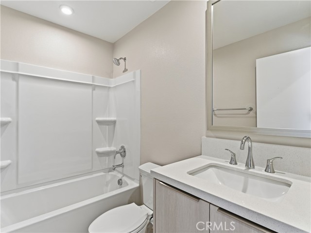 MLS #OC25241320 image #17