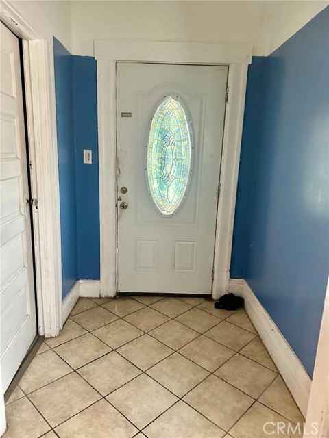 Detail Gallery Image 3 of 12 For 1434 40th, Oakland,  CA 94601 - 3 Beds | 2/1 Baths