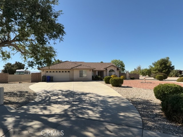 19187 Cochise Place, Apple Valley CA: https://media.crmls.org/medias/f606bd9e-ab88-4b2b-ab9a-69e0b173ccc6.jpg