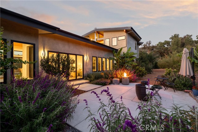 1088 Via Conca Doro, Vista CA: https://media.crmls.org/medias/f606db20-c233-4838-8eab-08091cf72db2.jpg
