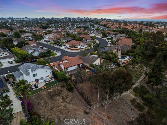 24301 Philemon Drive, Dana Point CA: https://media.crmls.org/medias/f606eba3-d94f-4ce5-adc3-43b1f1fb260d.jpg