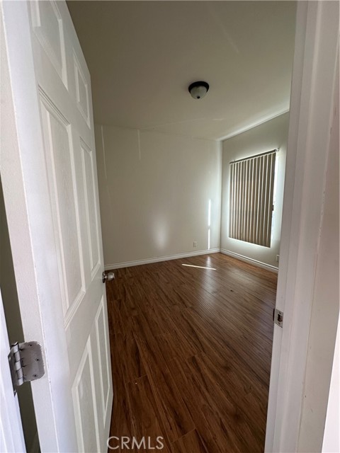 463 N Marengo Avenue, Pasadena CA: https://media.crmls.org/medias/f607734d-f7e9-4e3a-8056-12caf6b3476a.jpg