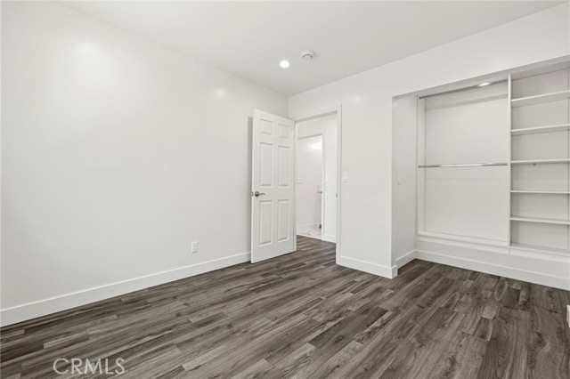 11062 Oneida Avenue, San Fernando CA: https://media.crmls.org/medias/f607ce3e-538d-412b-8609-6e2a152975ac.jpg