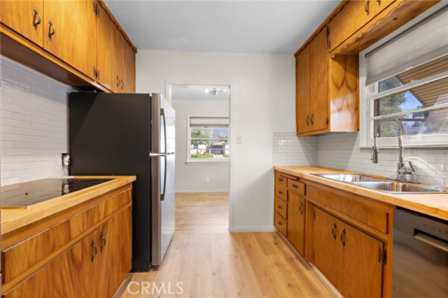 Detail Gallery Image 15 of 50 For 211 E 34th, San Bernardino,  CA 92404 - 2 Beds | 1/1 Baths