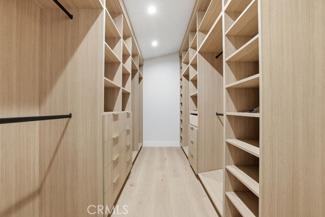 Detail Gallery Image 21 of 22 For 4617 Atoll Ave, Sherman Oaks,  CA 91423 - 5 Beds | 5 Baths