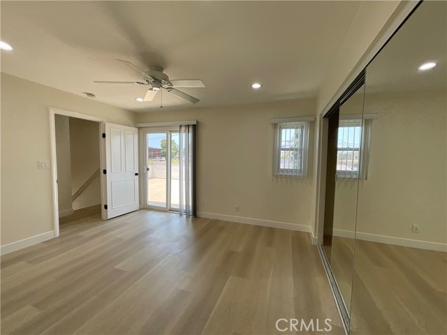 2641 Santa Ana Avenue, Costa Mesa CA: https://media.crmls.org/medias/f60971e6-7cd9-4917-a71c-838c34b0cf10.jpg