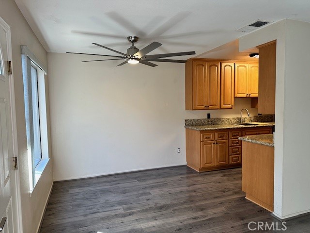 Detail Gallery Image 6 of 19 For 2829 E Jackson Ave #B,  Anaheim,  CA 92806 - 3 Beds | 2/1 Baths