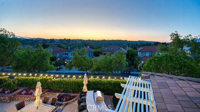 5 Kennedy Court, Coto de Caza CA: https://media.crmls.org/medias/f609dce2-102f-4ad4-bbc2-69ab90bcb74a.jpg