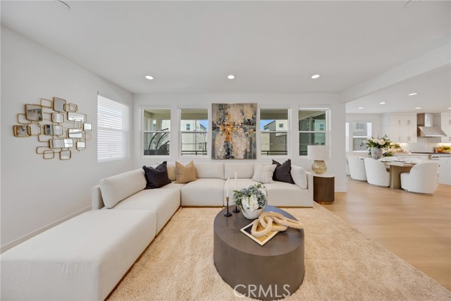 251 Tank, Irvine CA: https://media.crmls.org/medias/f609ebfb-40ff-4d1c-af9a-1955f4bf34ff.jpg