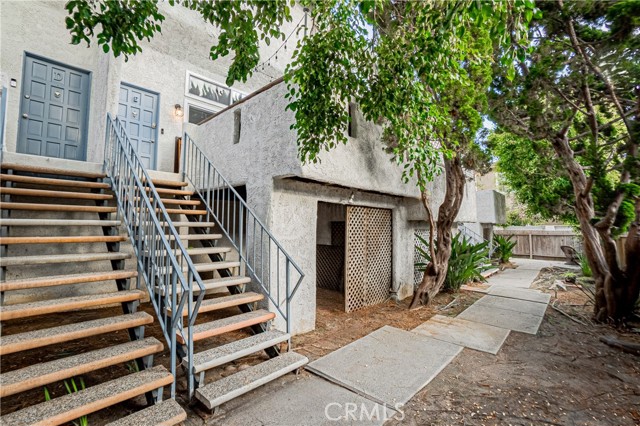 Detail Gallery Image 27 of 38 For 1906 Grant Ave #E,  Redondo Beach,  CA 90278 - 2 Beds | 2/1 Baths