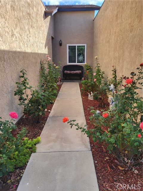 Detail Gallery Image 2 of 7 For 29372 Murrieta Rd, Menifee,  CA 92586 - 2 Beds | 2 Baths