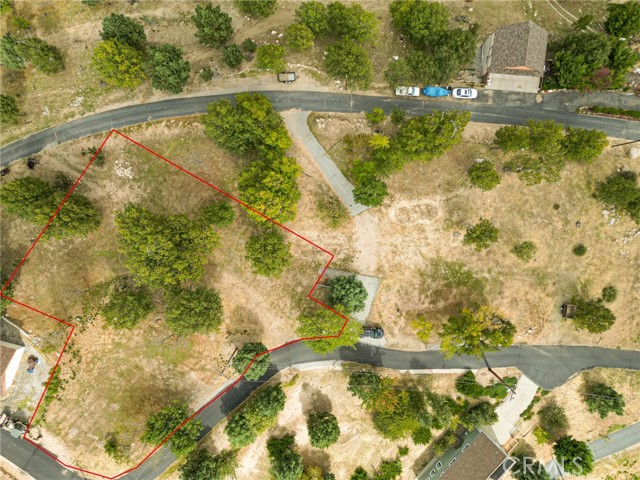 Detail Gallery Image 2 of 8 For 25 Pine Cone, Running Springs,  CA 92382 - – Beds | – Baths