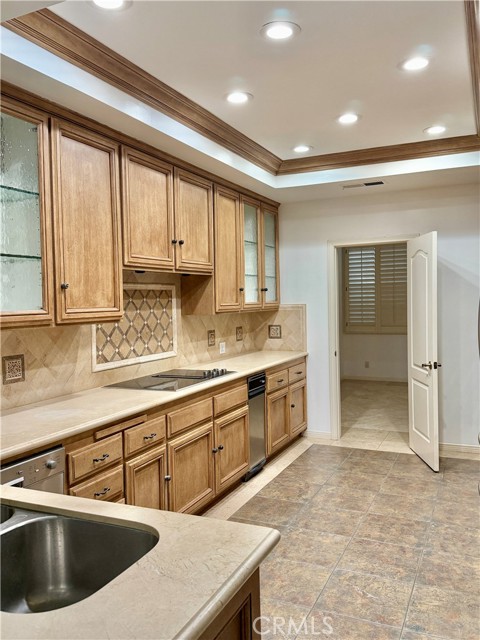 Detail Gallery Image 11 of 29 For 6121 Greenbrier, Huntington Beach,  CA 92648 - 3 Beds | 2/1 Baths