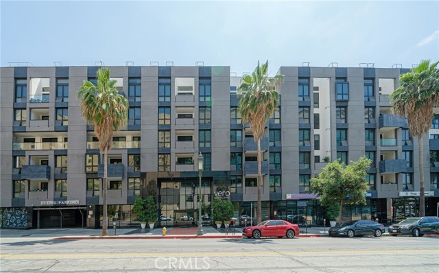 Detail Gallery Image 2 of 38 For 1234 Wilshire Bld #127,  Los Angeles,  CA 90017 - 1 Beds | 1 Baths