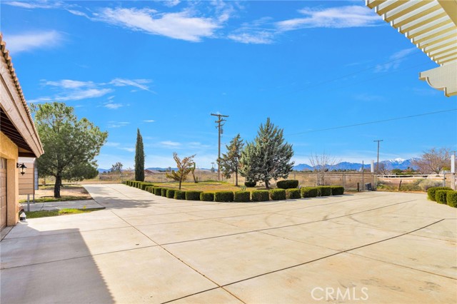 Detail Gallery Image 19 of 26 For 7845 Fuente Rd, Oak Hills,  CA 92344 - 4 Beds | 3 Baths