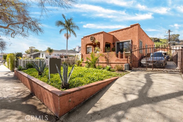 Detail Gallery Image 3 of 53 For 2821 Vaquero Ave, Los Angeles,  CA 90032 - 2 Beds | 1 Baths