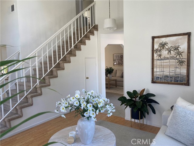 Detail Gallery Image 4 of 38 For 14 Songbird Ln, Aliso Viejo,  CA 92656 - 3 Beds | 2/1 Baths