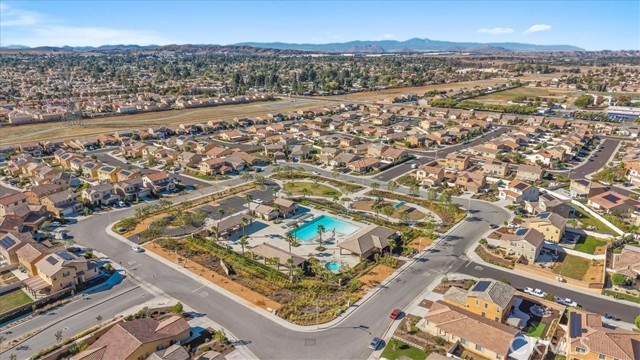 Detail Gallery Image 40 of 44 For 1417 Galaxy Dr, Beaumont,  CA 92223 - 4 Beds | 3 Baths