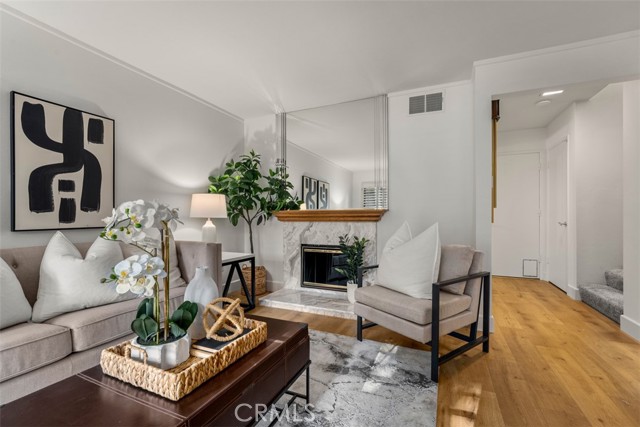 922 N Redding Way, Upland CA: https://media.crmls.org/medias/f611a971-350e-4612-a5e4-faa509065244.jpg