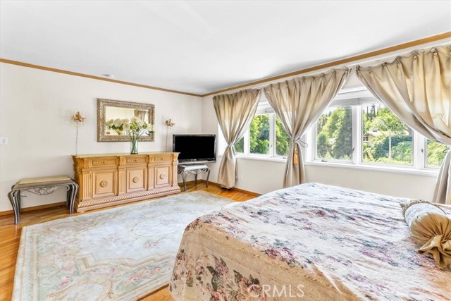 Detail Gallery Image 22 of 33 For 17861 Cathedral Pl, Encino,  CA 91316 - 3 Beds | 3 Baths