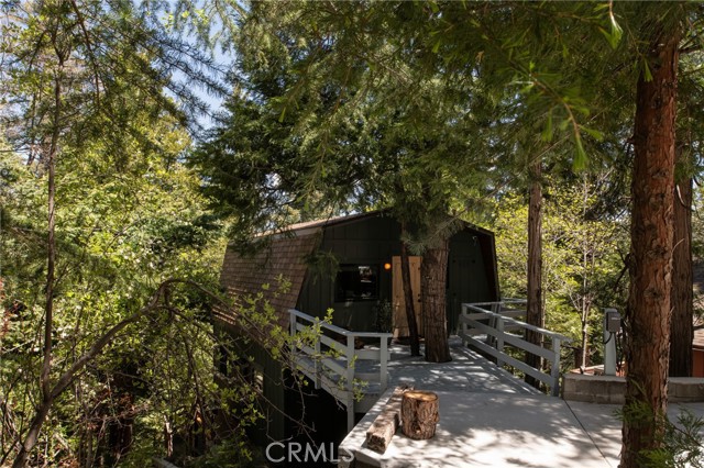 Detail Gallery Image 2 of 25 For 26486 Forest Ln, Twin Peaks,  CA 92391 - 2 Beds | 1/1 Baths