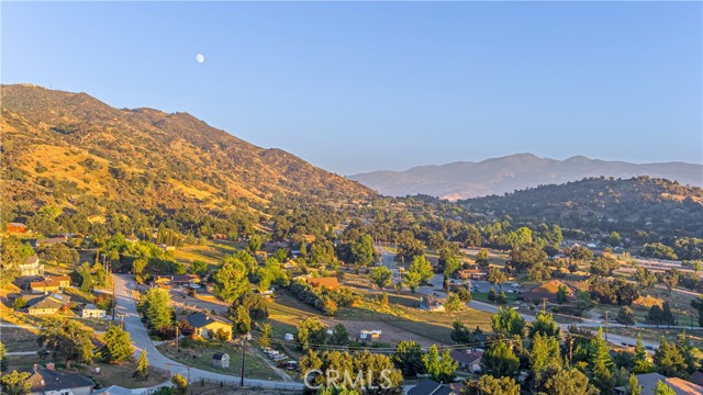 Detail Gallery Image 36 of 63 For 24401 Serra Pl, Tehachapi,  CA 93561 - 4 Beds | 3/1 Baths