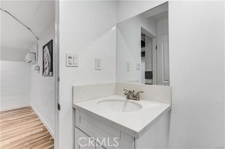 1440 Holbrook Street, Eagle Rock CA: https://media.crmls.org/medias/f6135474-2839-47e0-a67f-2172a68e817a.jpg
