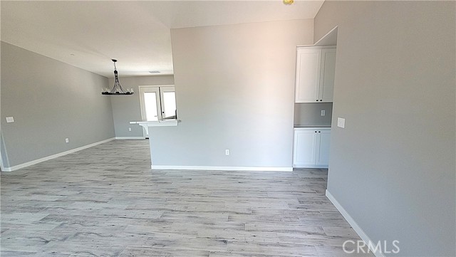 21109 Sioux Road, Apple Valley CA: https://media.crmls.org/medias/f6166b8b-bde0-4573-8798-0031353c08dd.jpg