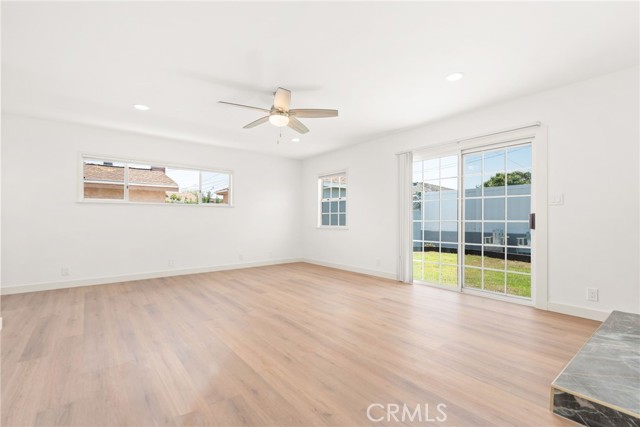 2704 184th Street, Redondo Beach CA: https://media.crmls.org/medias/f6175964-d677-4cc7-9119-0f057e6cd1e7.jpg