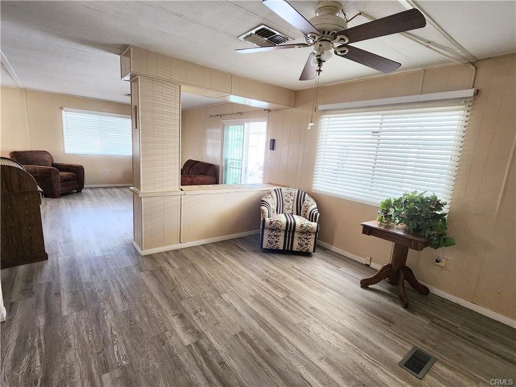 Detail Gallery Image 4 of 22 For 1895 W Devonshire Ave #125,  Hemet,  CA 92545 - 2 Beds | 2 Baths