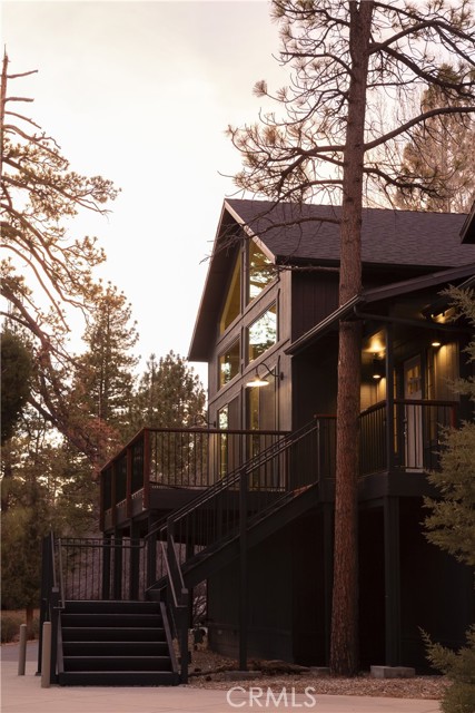 340 Crystal Lake Road, Big Bear Lake, CA 92315