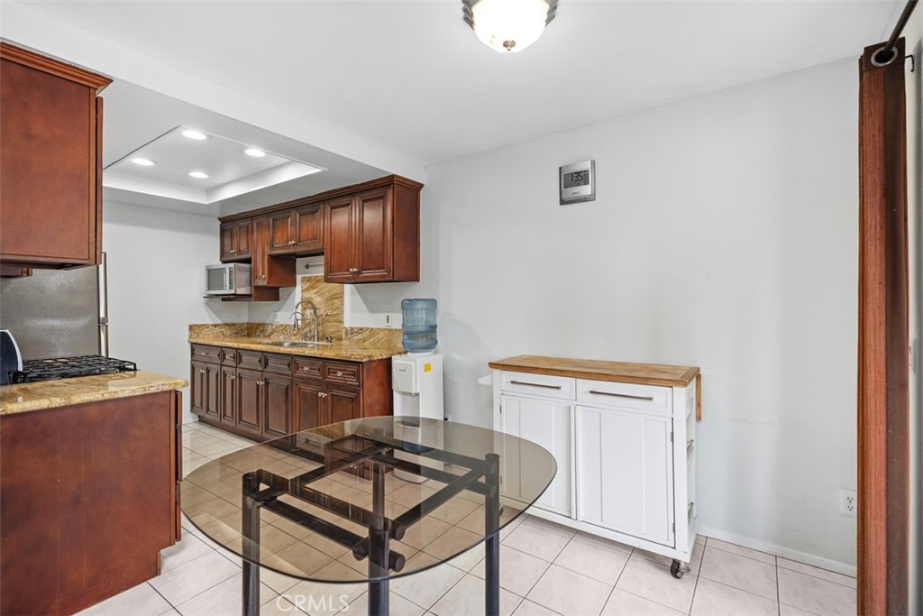 MLS #OC25257897 image #5