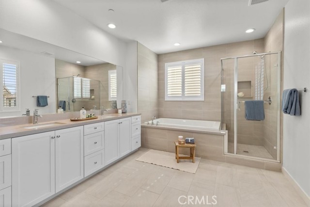 3930 E Crisanta Privado, Ontario CA: https://media.crmls.org/medias/f6197207-7823-4d5c-a924-2d2e704a1caa.jpg