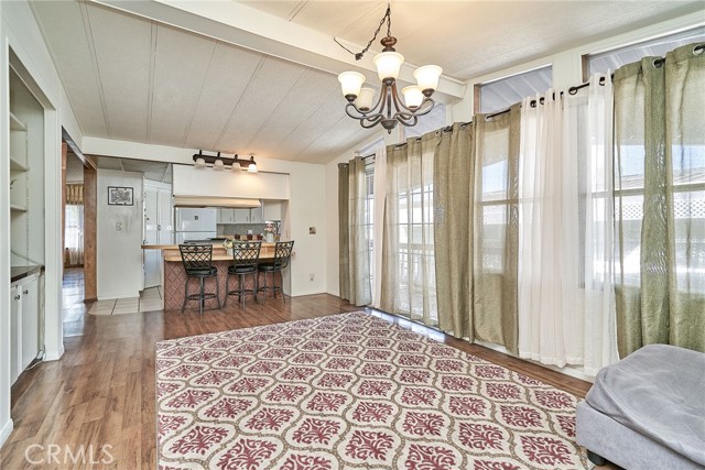 Detail Gallery Image 7 of 32 For 17701 Avalon Bld #372,  Carson,  CA 90746 - 2 Beds | 2 Baths