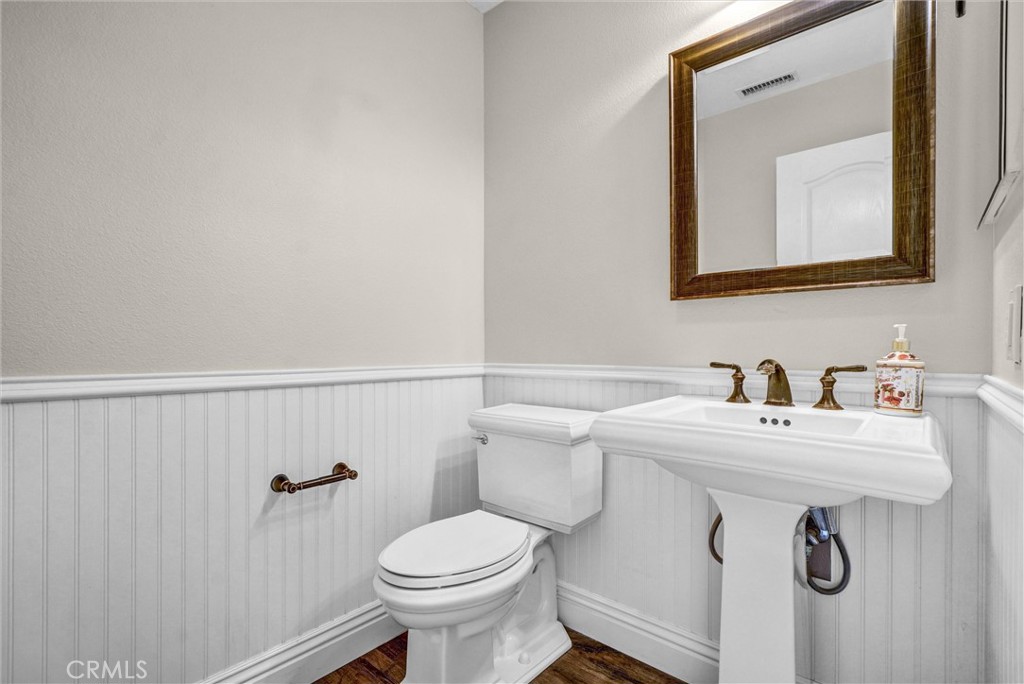 MLS #OC25165987 img 17