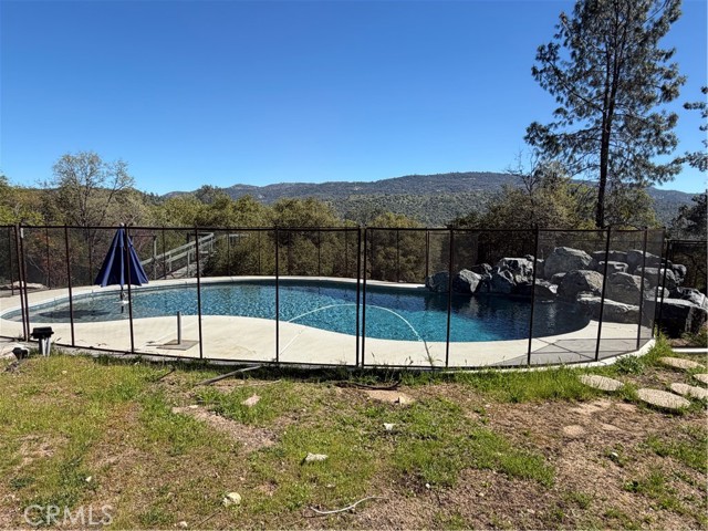 Detail Gallery Image 24 of 31 For 33478 Spreading Oak Ln, Auberry,  CA 93602 - 4 Beds | 3 Baths