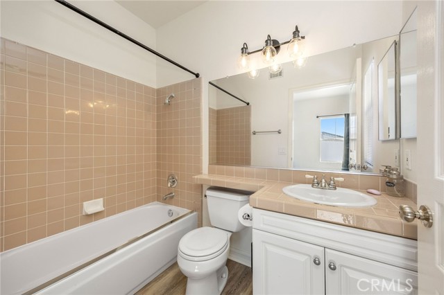 Detail Gallery Image 31 of 38 For 7211 Rockridge Ter, West Hills,  CA 91307 - 5 Beds | 4/1 Baths