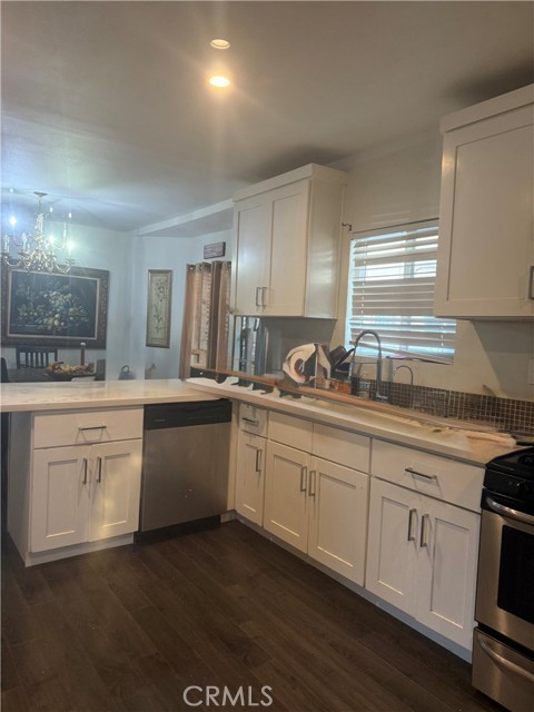 Detail Gallery Image 11 of 12 For 215 E 85th, Los Angeles,  CA 90003 - 3 Beds | 2 Baths